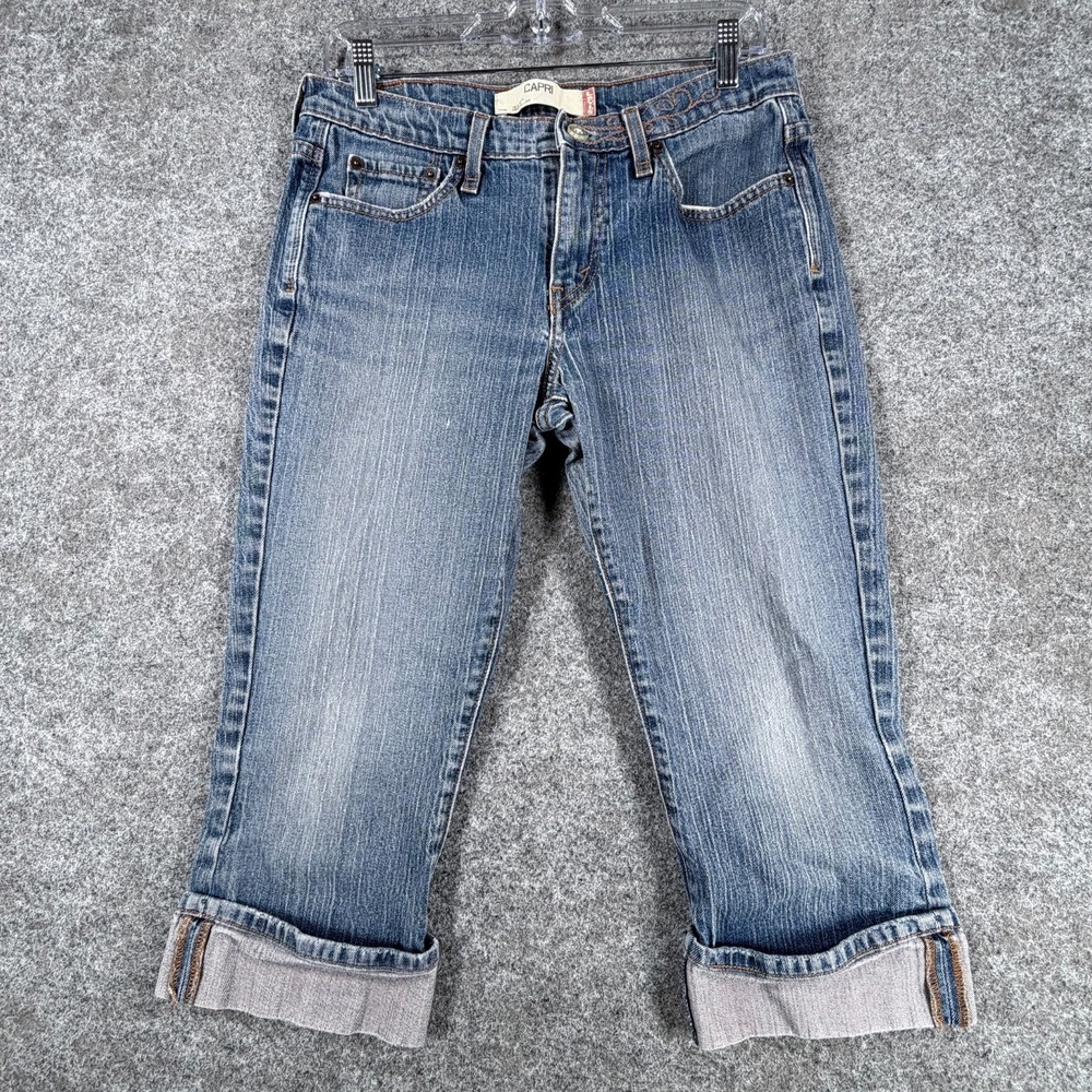 Levis 515 Capri Jeans Women 8 Blue Denim Cotton Mid Rise Straight Leg Cuffed Hem